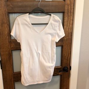 🔥 Plain white large maternity t-shirt, ruched